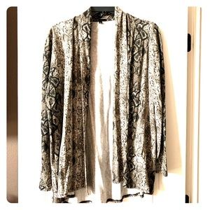 NWOT open cardigan with snake skin pattern